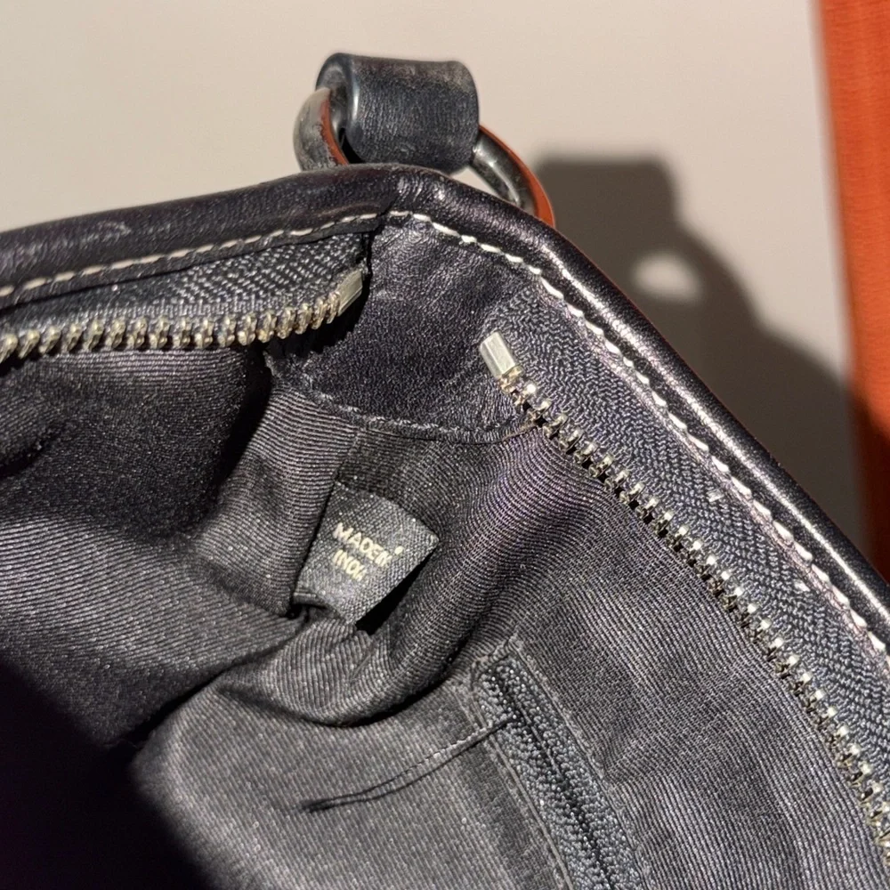 ‼️Vintage Coach Soho Black Leather Crossbody Bag - Picture 14 of 14